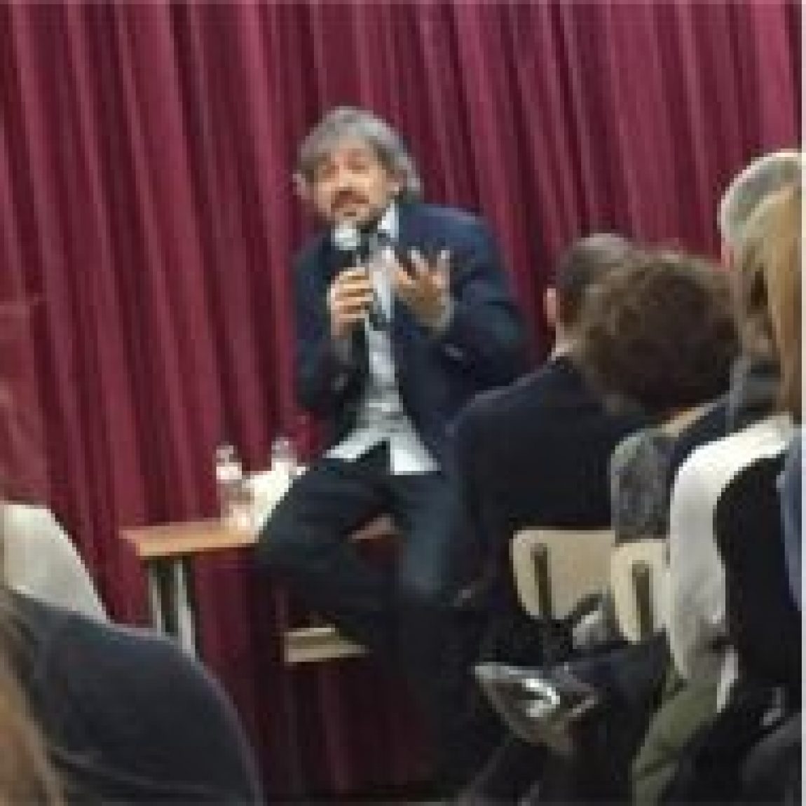 EDUCAR AMB HUMOR, CARLES CAPDEVILA